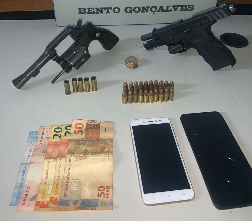Três homens são presos com armas de fogo em Bento Gonçalves