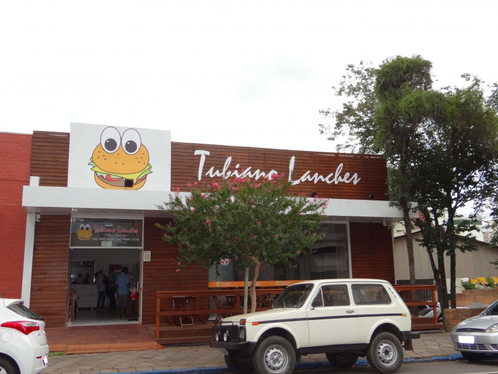 Tubiano Lanches começa a funcionar no centro de Garibaldi