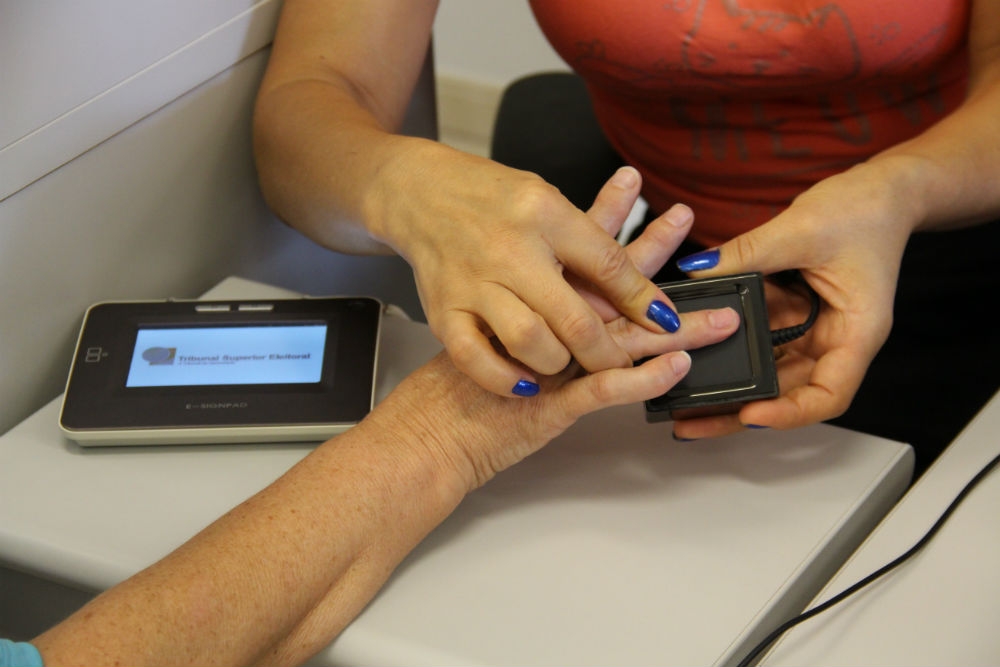 Cerca de 30% dos eleitores ainda não realizaram recadastramento biométrico