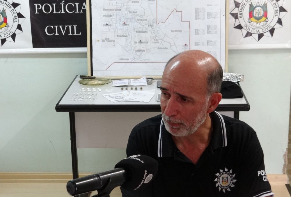 Polícia Civil estoura ponto de tráfico em São Roque Figueira de Mello