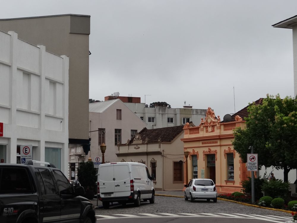 Previsão indica sequência do frio e possibilidade de chuva na serra