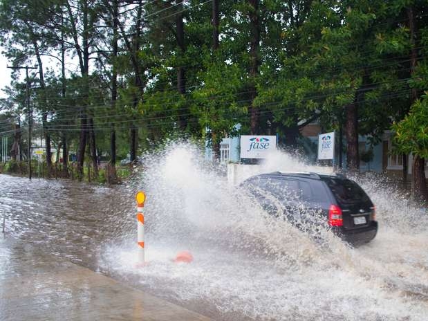 Semana começa com chuva no Rio Grande do Sul