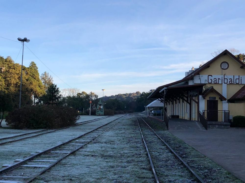 Dia amanhece com temperaturas negativas em Garibaldi e Carlos Barbosa