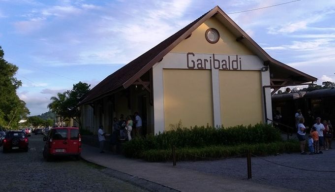 Rua da Estação Férrea de Garibaldi terá bloqueio durante passeio da Maria Fumaça
