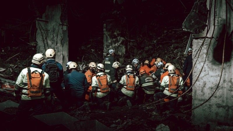 Corpos de bombeiros desaparecidos no prédio da SSP são encontrados