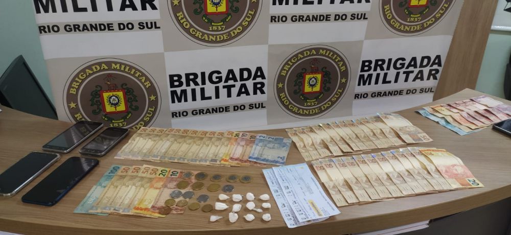 Mulher é presa por tráfico de drogas em Garibaldi