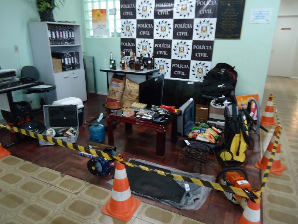 Polícia Civil recupera objetos furtados e convoca possíveis proprietários 