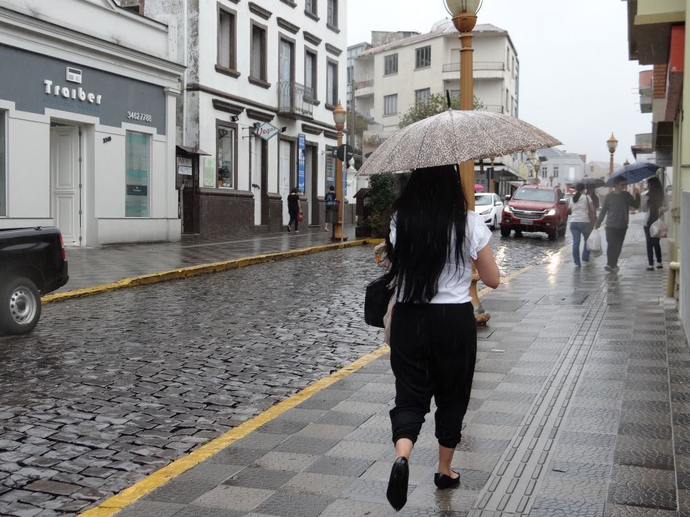 Chuva deve continuar durante toda a quinta-feira na Serra