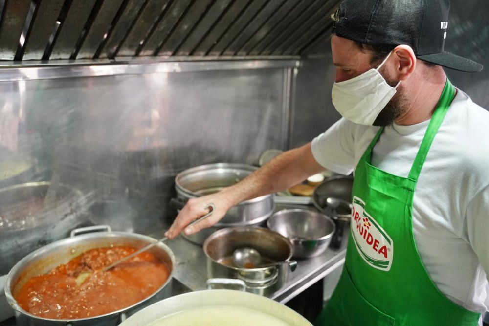 Almoço Solidário do Garibaldi Gastrô arrecada R$ 8 mil