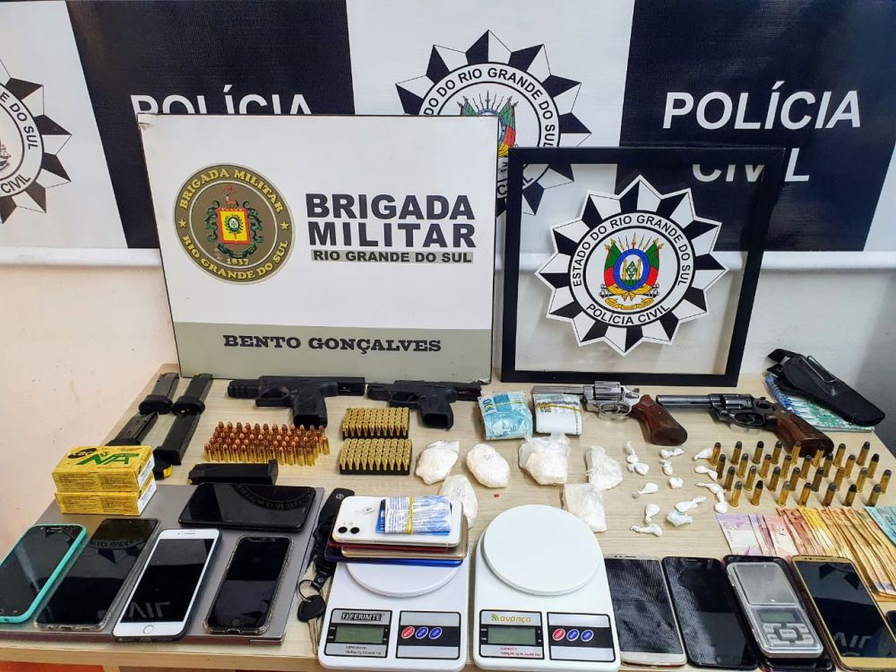 Polícia Civil prende três pessoas por tráfico de drogas em Bento