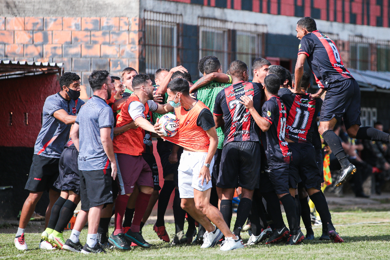 AGE perde e se complica na Copa FGF 