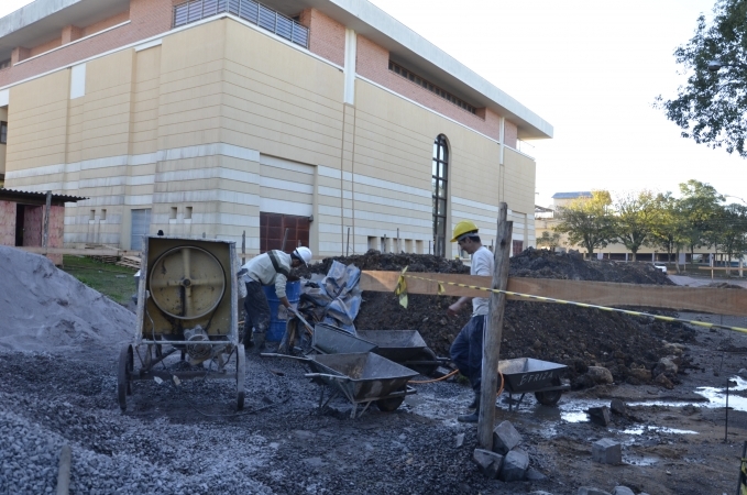 Avançam as obras da Rua Coberta em Bento Gonçalves