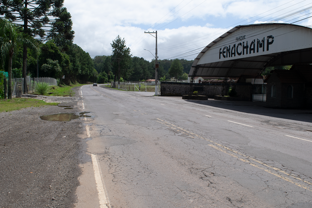 Trecho crítico em frente a Fenachamp será refeito