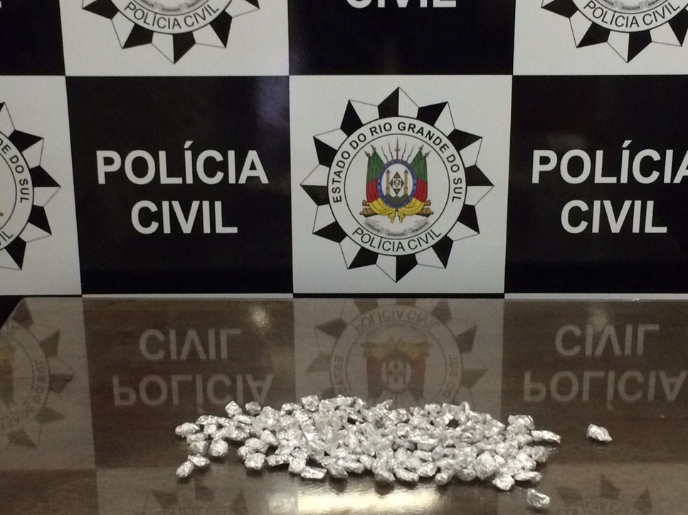 Menor é flagrado com 160 pedras de crack em Carlos Barbosa