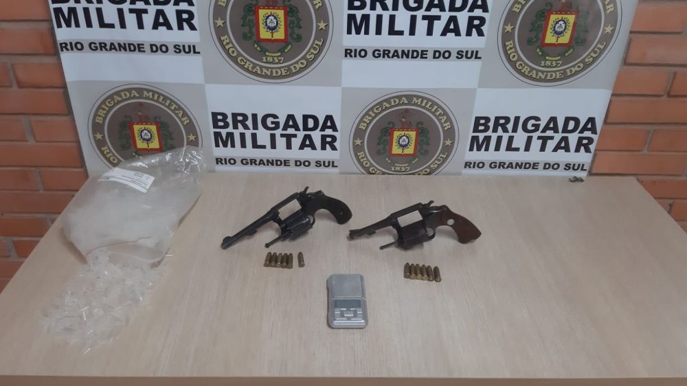 Homem é preso por porte ilegal de arma de fogo e organização criminosa em Garibaldi