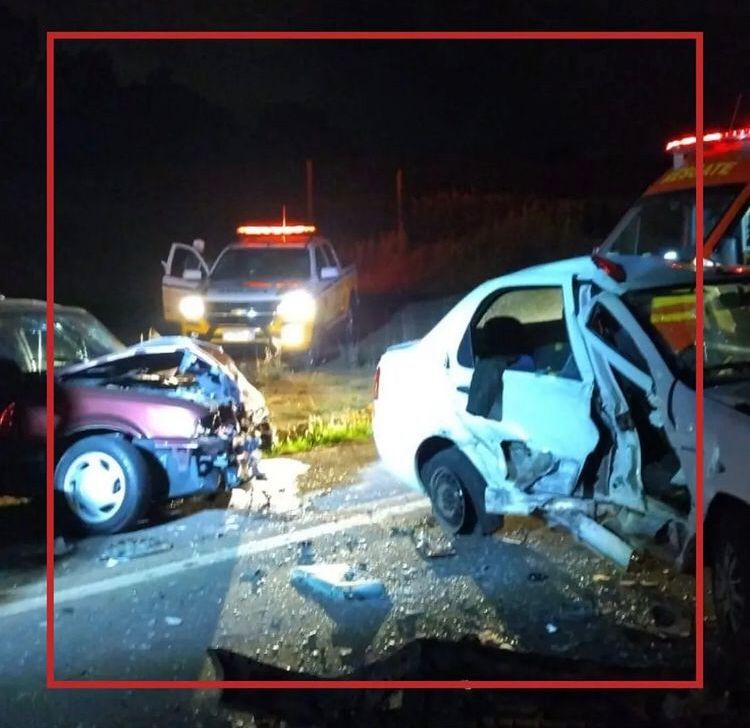 Acidente entre três veículos deixa três pessoas feridas em Garibaldi