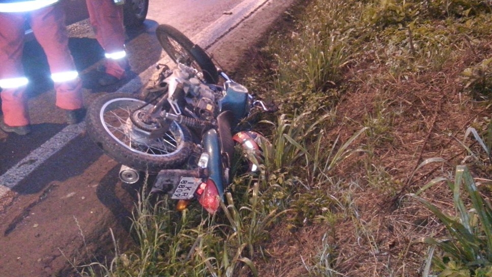 Condutor  foge após atingir motociclista no trevo de acesso a Garibaldi