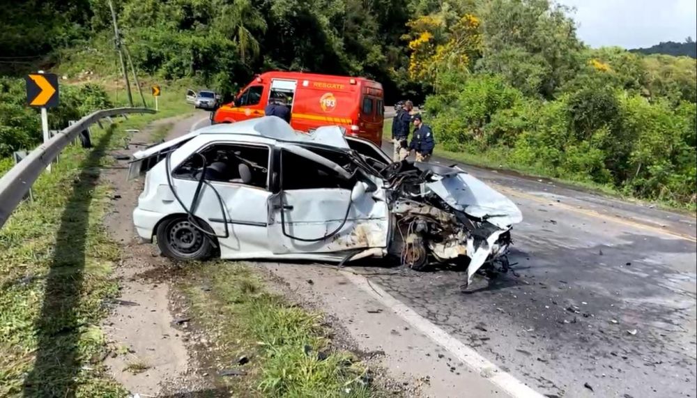 Vítima de grave acidente na “curva da morte” está estável no hospital