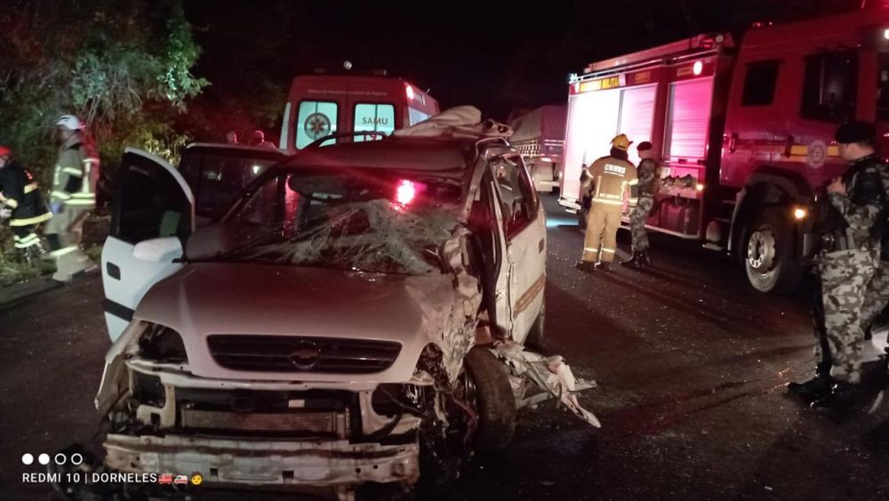 Quatro pessoas ficam feridas após grave acidente entre São Vendelino e Farroupilha