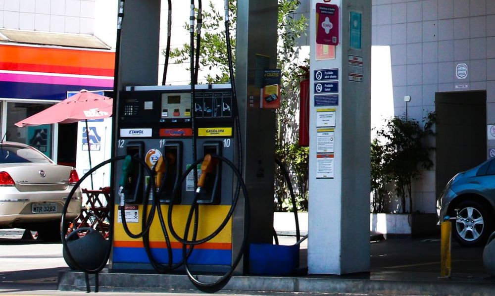 Preço do combustível impactou alta recorde da inflação oficial