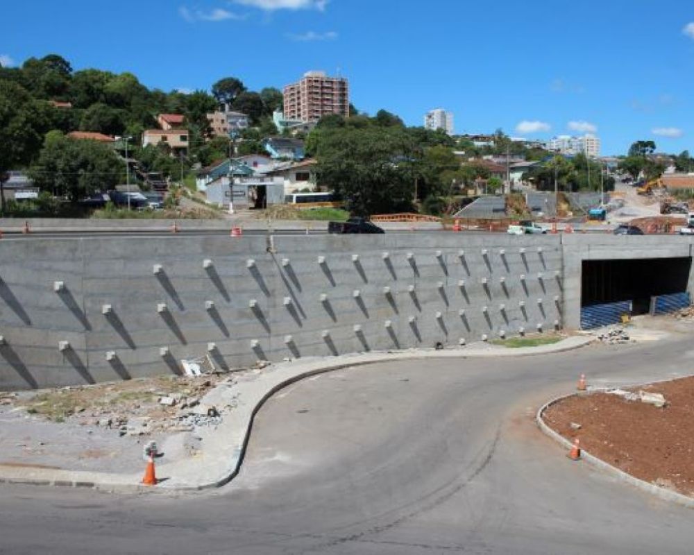Ministério Público investiga alterações na obra do túnel da BR-470 em Bento