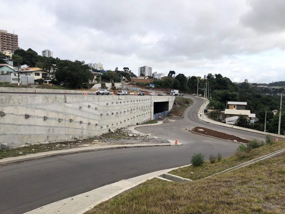 Empresa solicita mais 3 meses para conclusão de túnel em Bento Gonçalves
