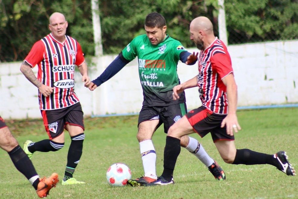 Jogos decisivos  marcam a Taça Fenavinho no próximo domingo 