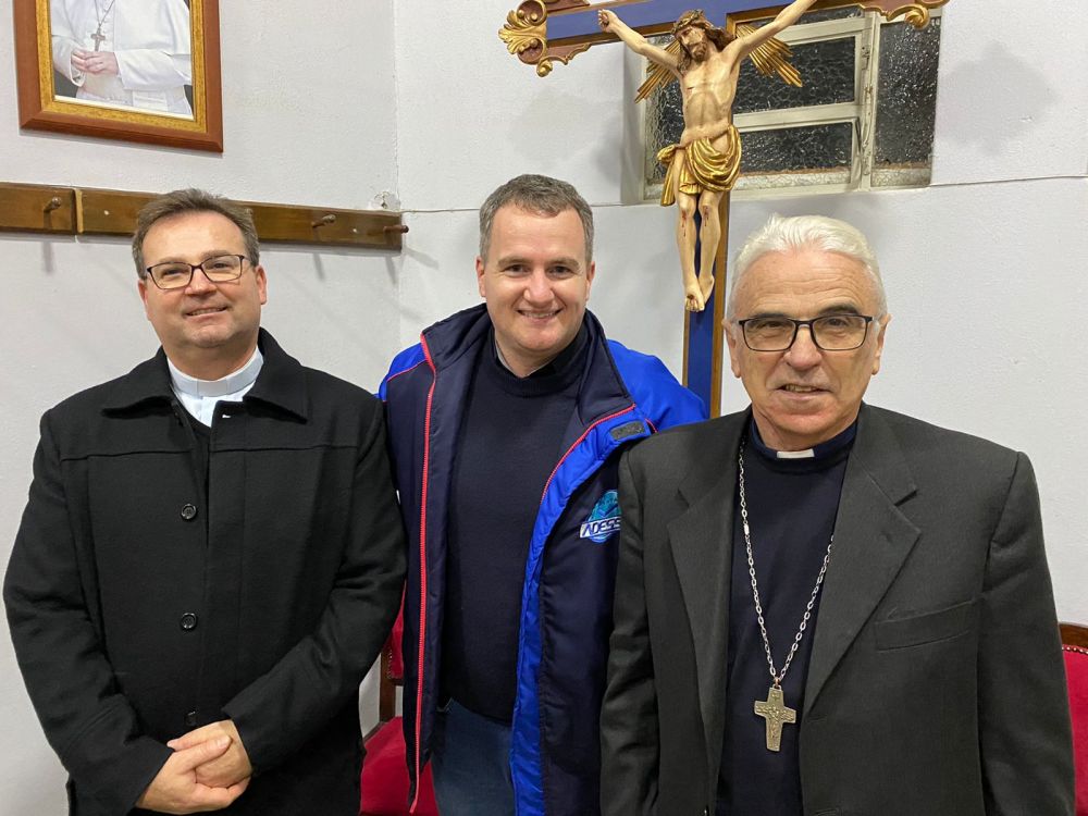 Bispo reúne jornalistas em Caravaggio