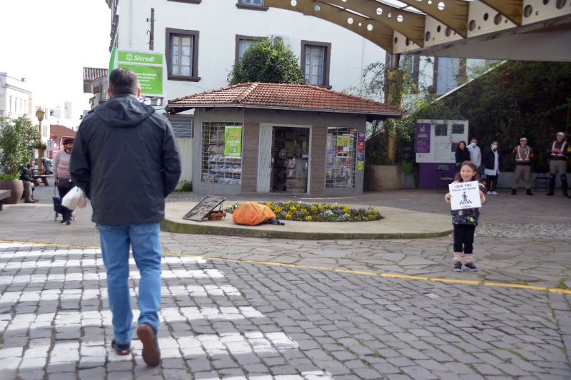 Garibaldi promove campanha de conscientização  no trânsito