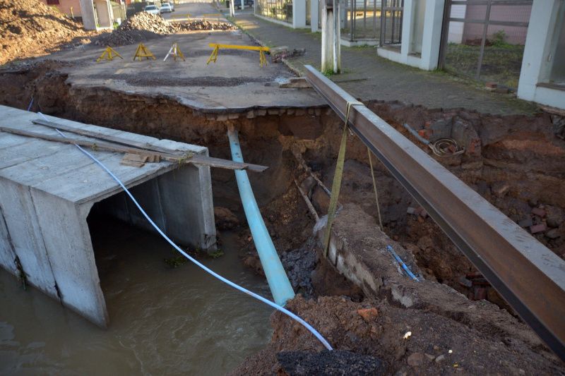 Secretaria de Obras intensifica trabalhos na rua João Missiagia neste domingo