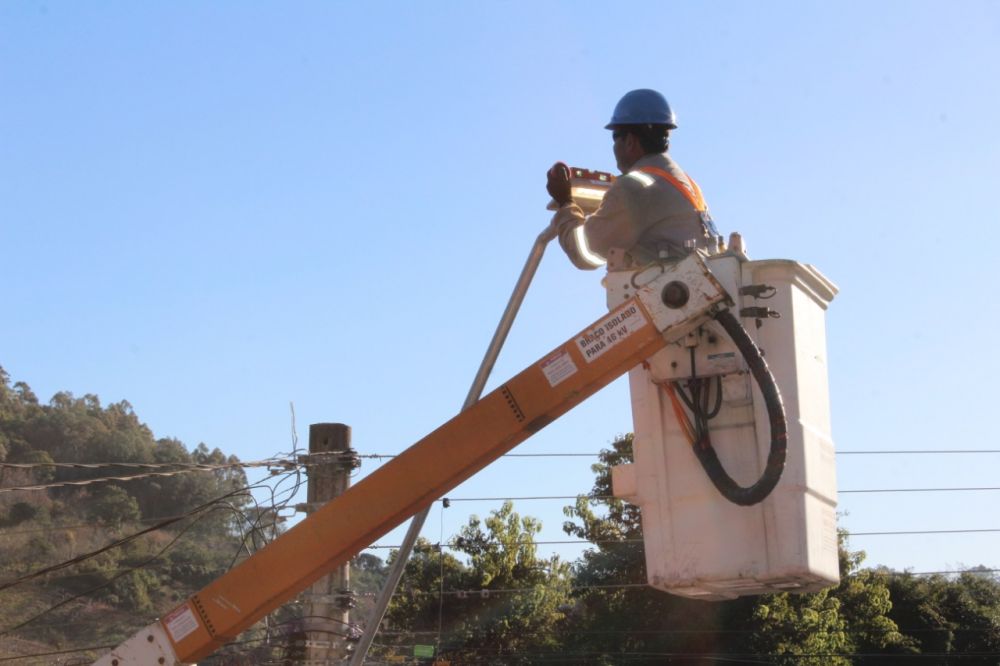 Mais de 660 luminárias de LED já foram instaladas em Bento Gonçalves