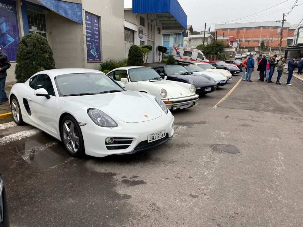  Encontro de Porches movimentou Garibaldi neste sábado