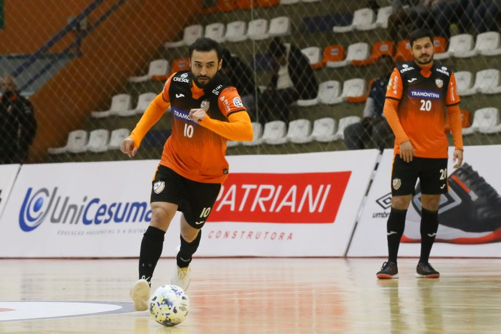 ACBF de Carlos Barbosa enfrenta o Pato Futsal neste domingo