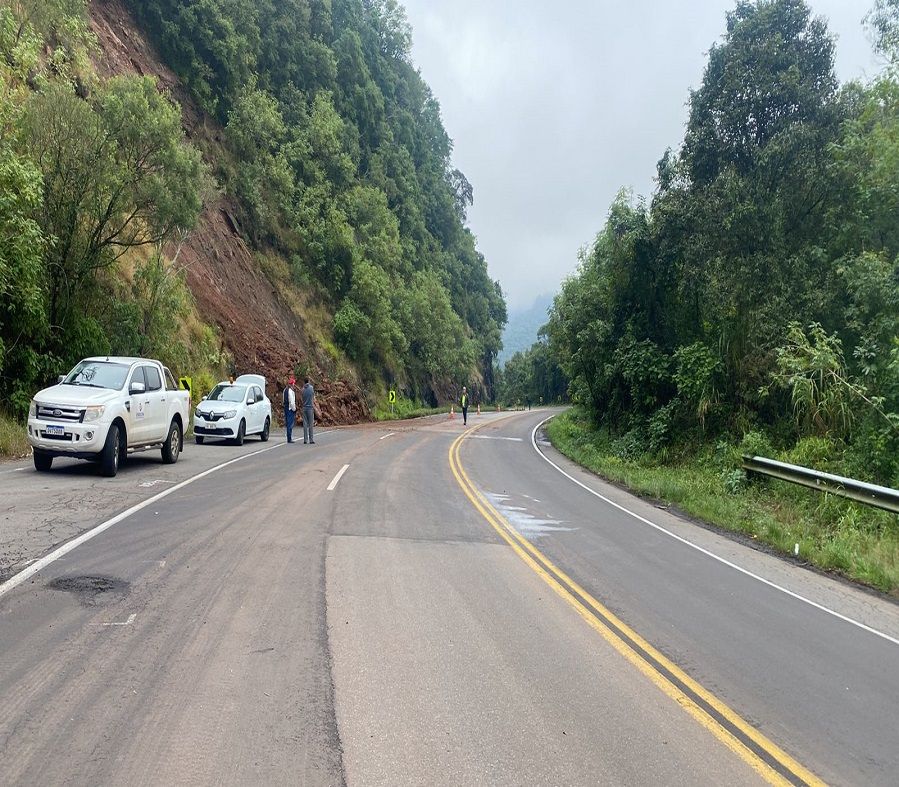 Trânsito na ERS-122 está liberado em Farroupilha 