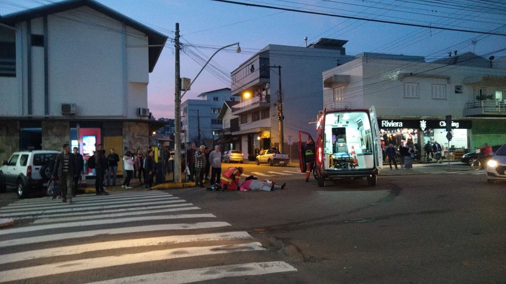 Motociclista fica ferido em acidente de trânsito em Garibaldi