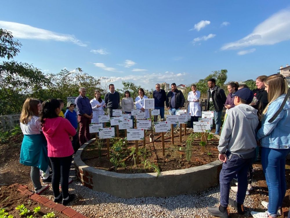 Horto Medicinal integra complexo da Praça CEU