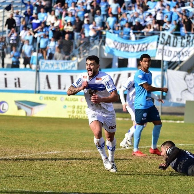 Esportivo vence o Lajeadense e fica a um empate do acesso ao Gauchão