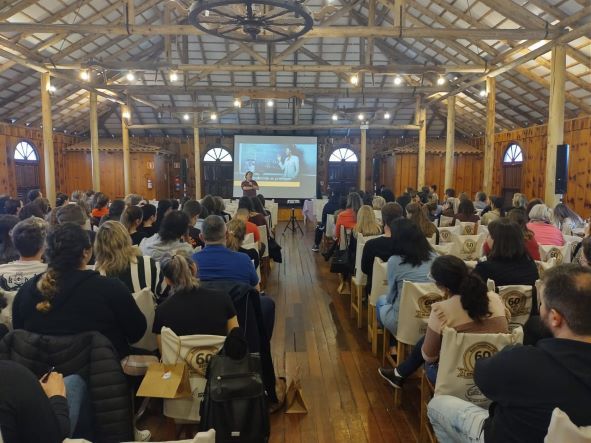 Bento Gonçalves realiza Congresso de Educação