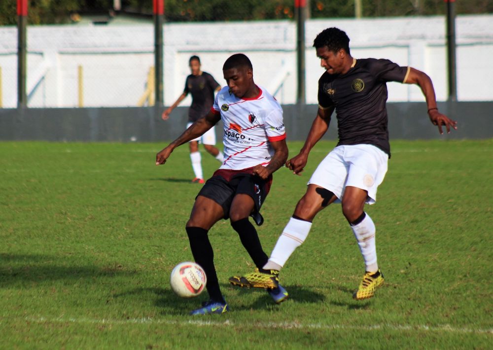 Garibaldi empata com o líder Monsoon FC e segue com chances de classificação