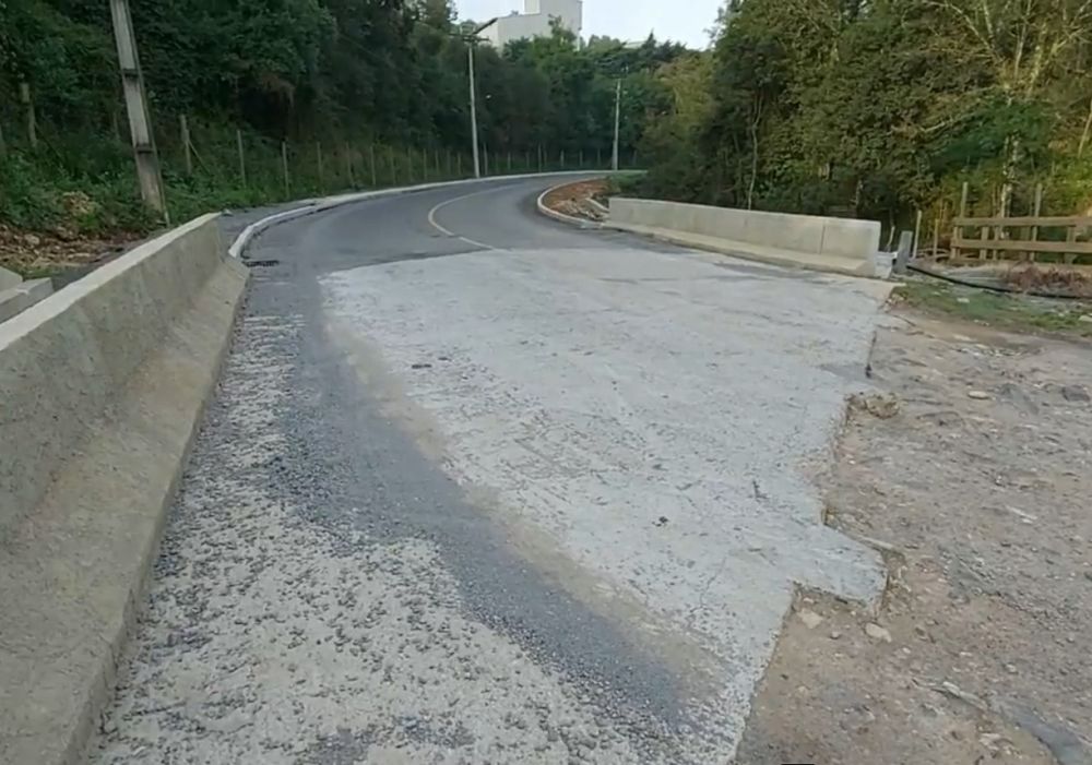 Empresa abandona obra e ponte entre Bento e Garibaldi segue inacabada