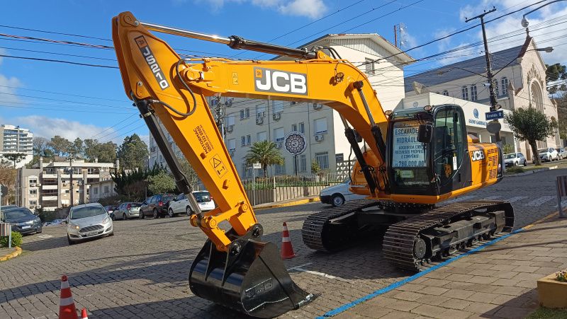 Prefeitura de Garibaldi adquire escavadeira hidráulica 