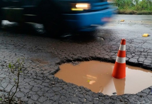 Restauração da BR-470 está à espera de assinatura de contrato