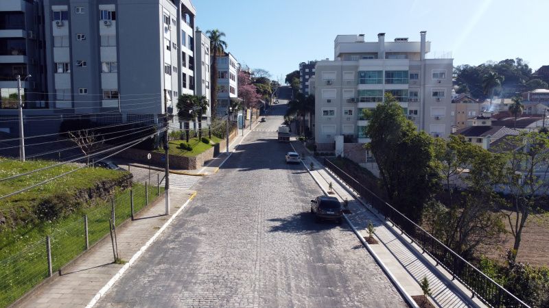 Prefeitura de Garibaldi finaliza alargamento da Rua Irmão José Sion