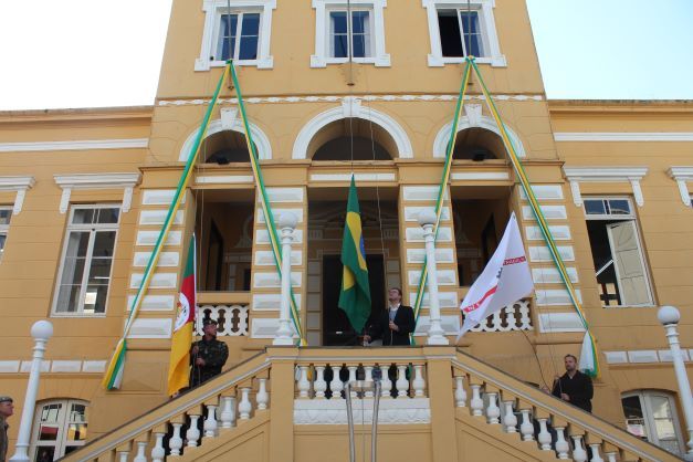 Semana da Pátria é aberta em Bento Gonçalves