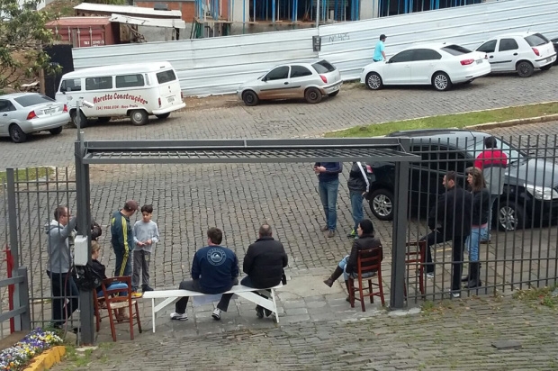 Protestos intensos e Policiais Militares “aquartelados” em cidades da região