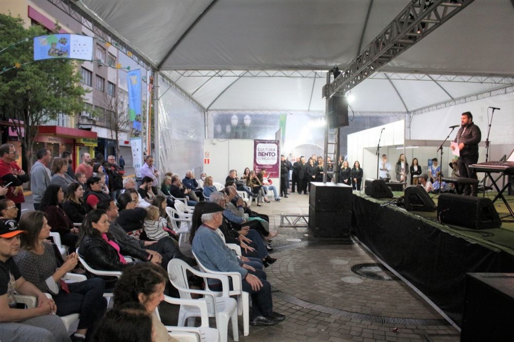 Bento Gonçalves encerra 37ª Feira do Livro com saldo positivo 