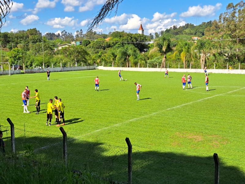 Equipes garibaldenses disputam semifinal do Campeonato Municipal de Futebol de Campo