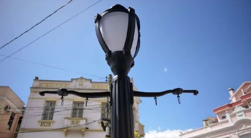 Prefeitura de Garibaldi finaliza troca de postes no Centro Histórico