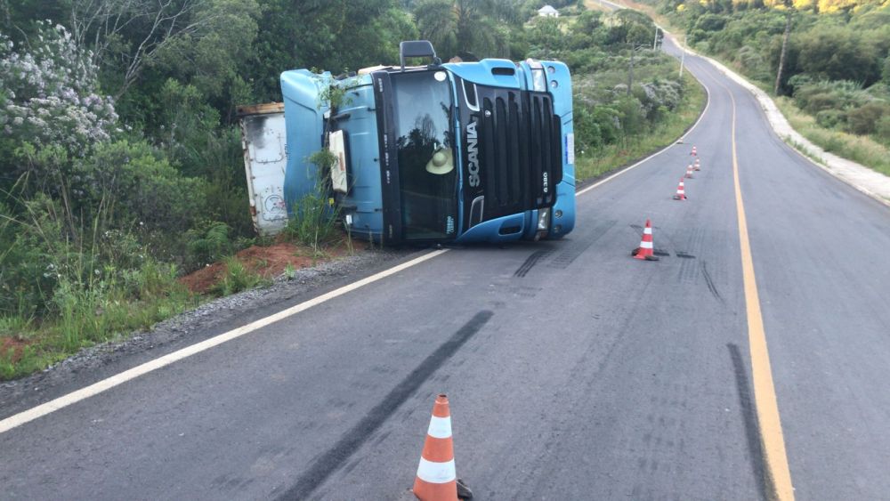 Perimetral Oeste segue causando acidentes com caminhões carregados em Garibaldi