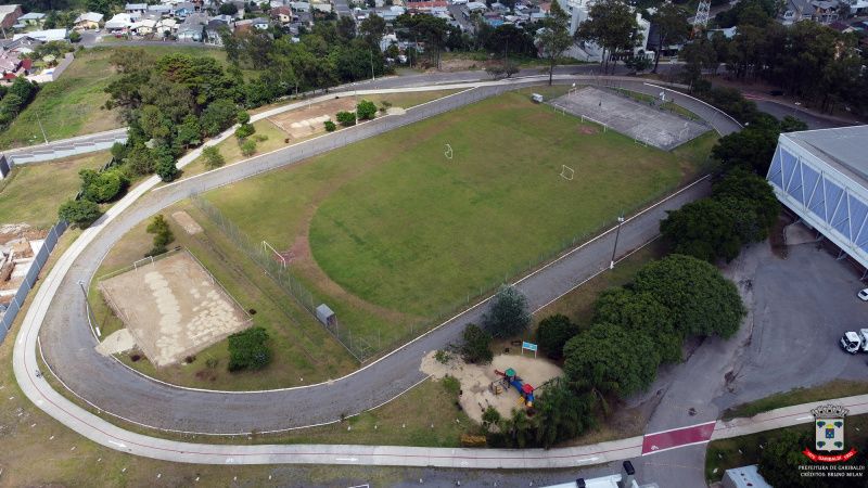 Inicia a revitalização das quadras de areia no Ginásio Municipal